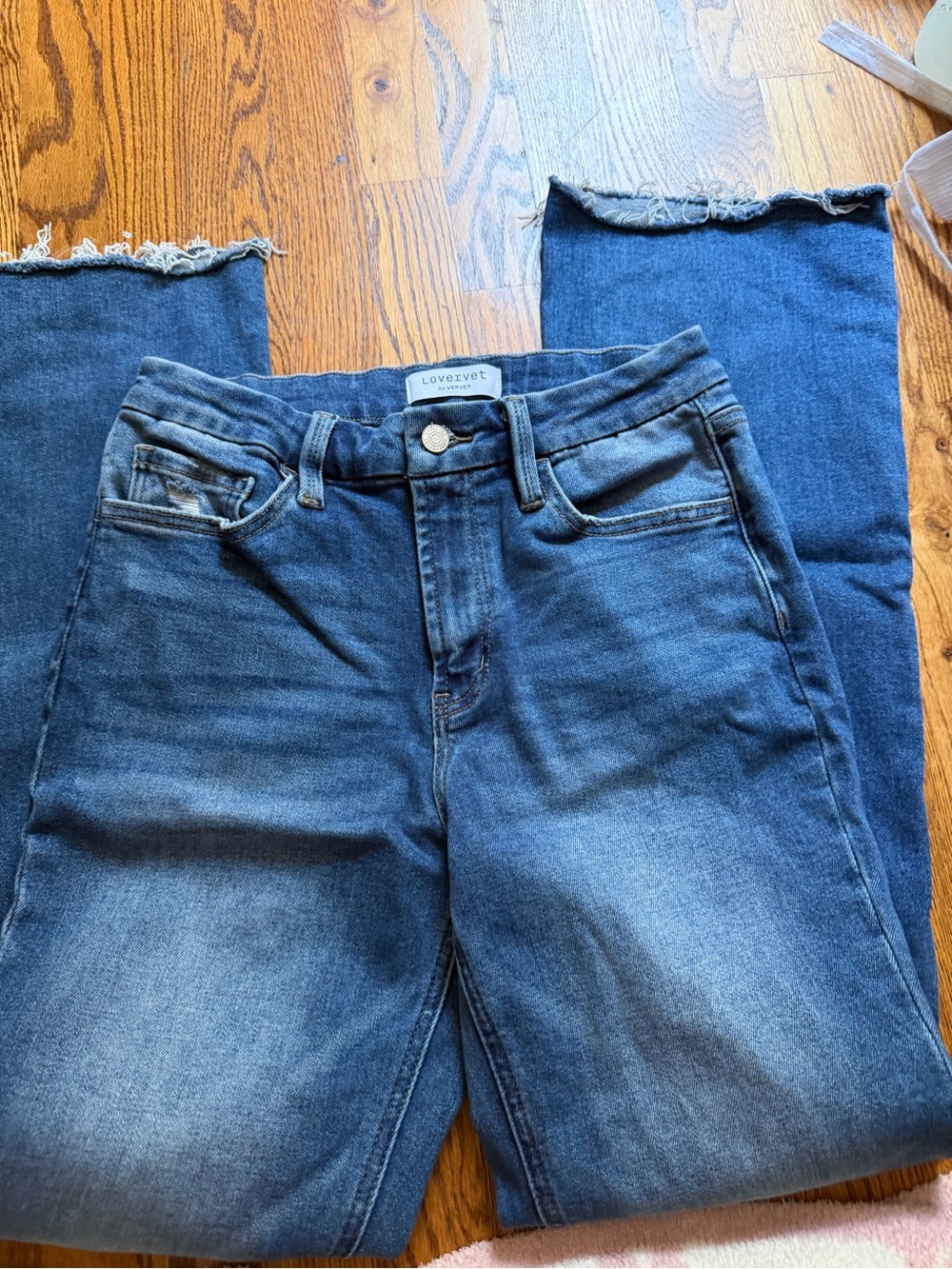 LoverVET Mid-Rise Jeans in Blue